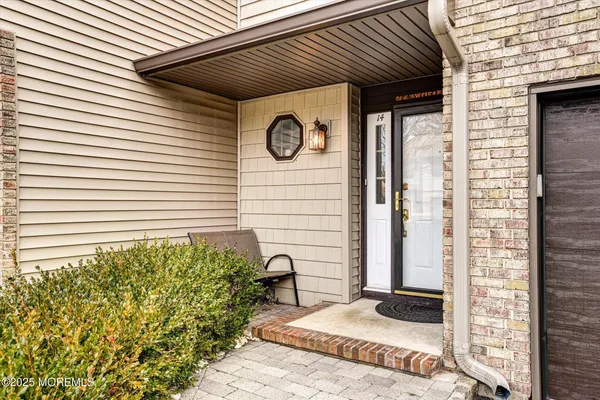 $3,950 | 14 Hialeah, West Long Branch, NJ 07764