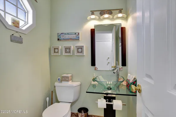 $3,950 | 14 Hialeah, West Long Branch, NJ 07764