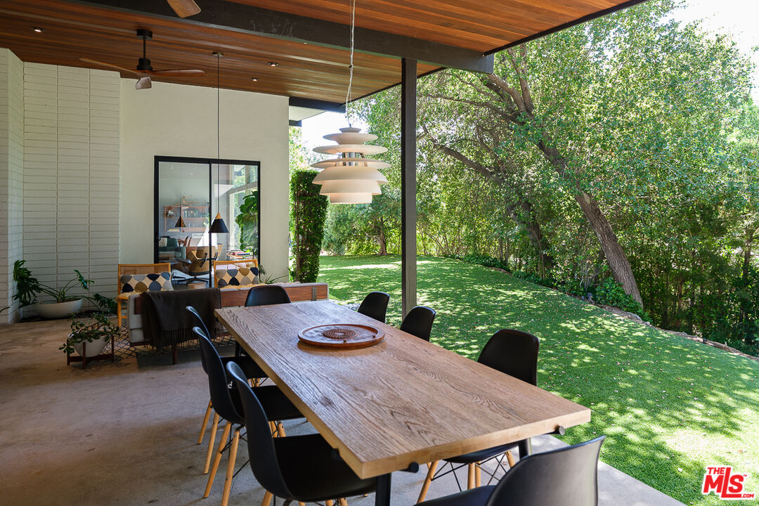 1540 Lancashire Place Pasadena, CA 91103 - Photo 17 of 31 a outdoor dining space with furniture and garden view