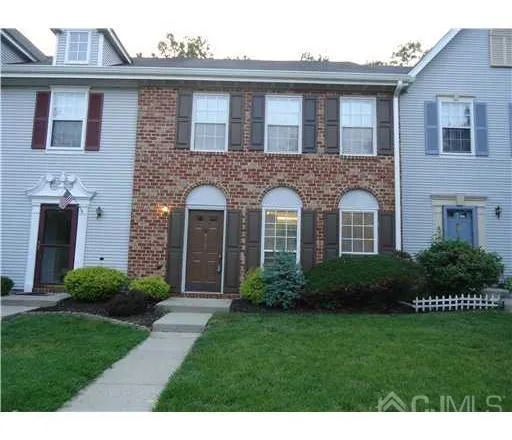 $3,000 | 395 Hadleigh Lane, North Brunswick, NJ 08902