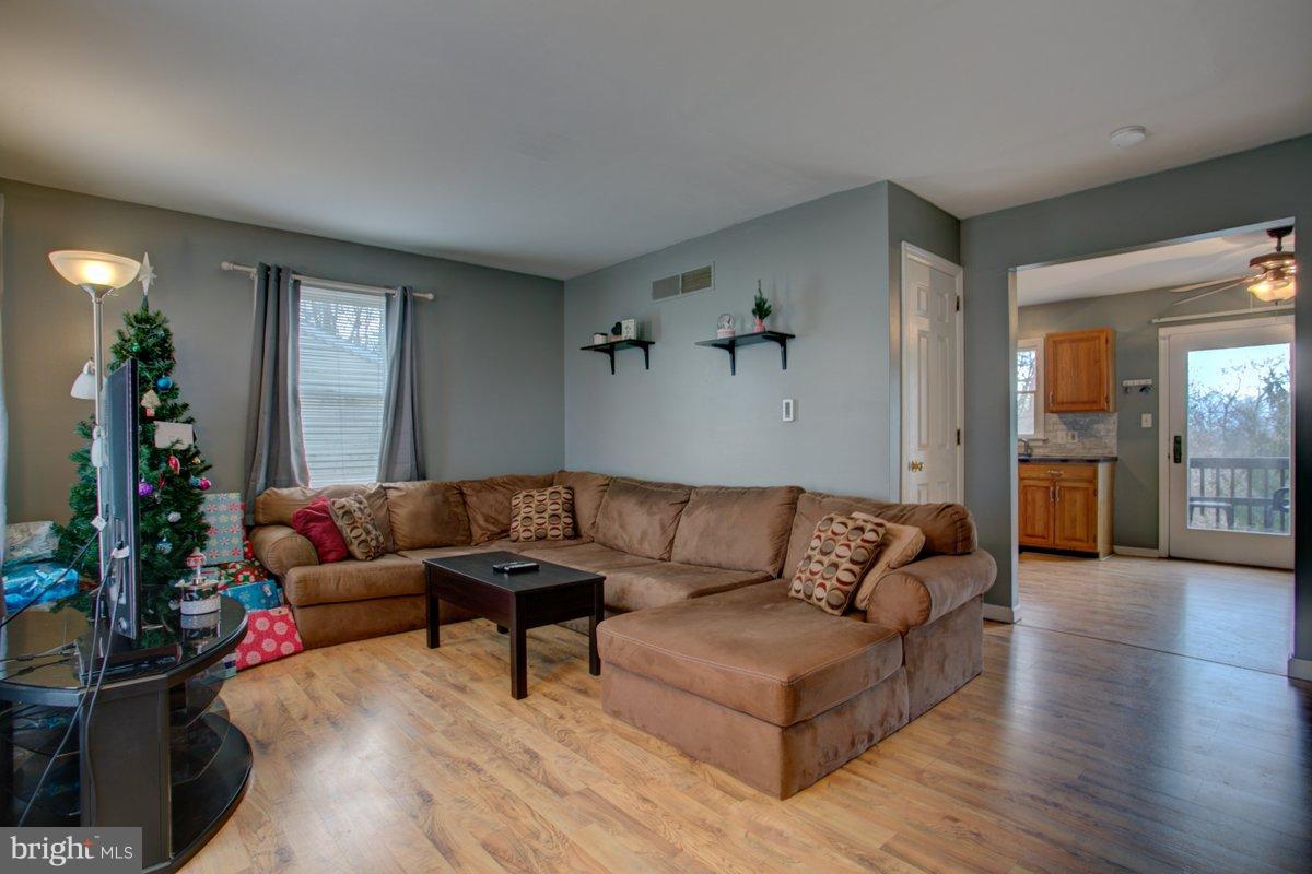 554 Mt Gretna Road Elizabethtown, PA 17022 - Photo 2 of 24 Gallery Image 2