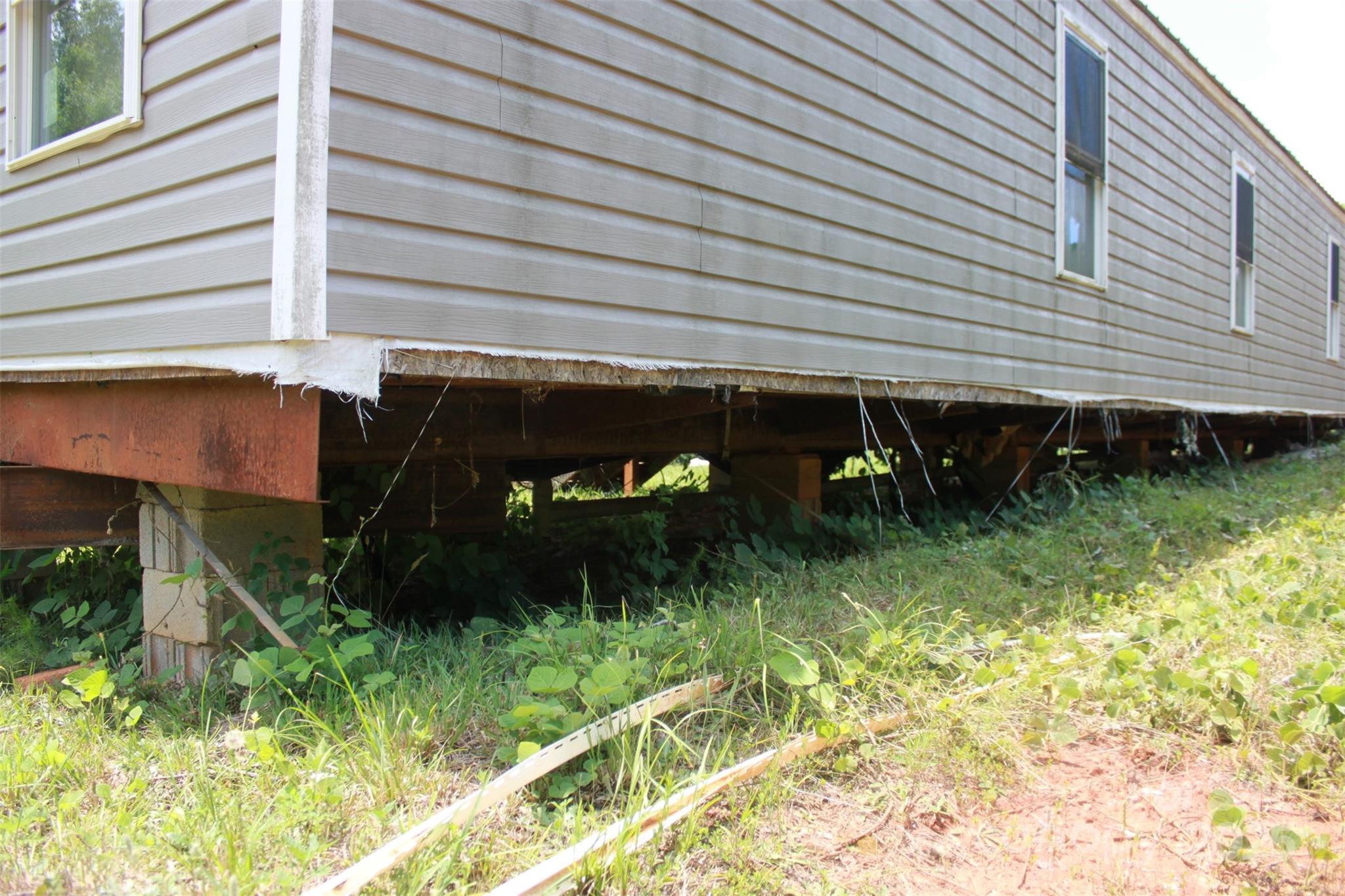 1316 Hopper Road Rutherfordton, NC 28139 - Photo 5 of 42 a view of a backyard