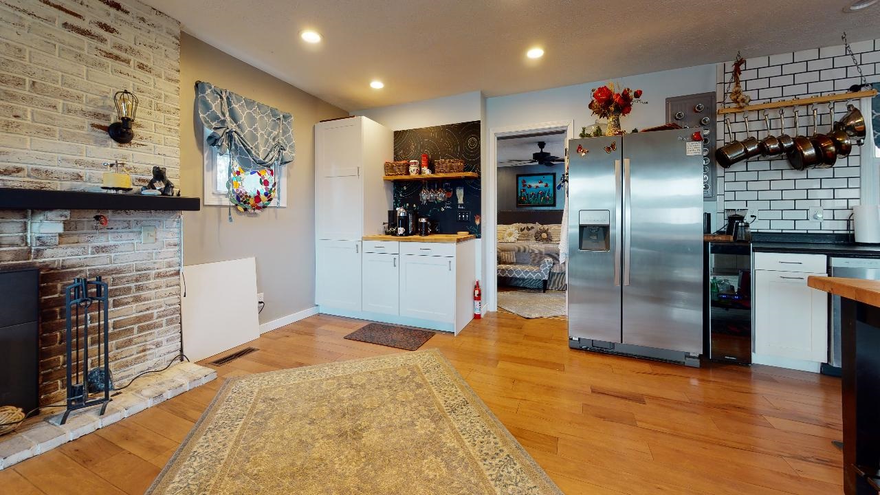 1147 North Sharkey Road Bloomfield, IN 47424 - Photo 5 of 25