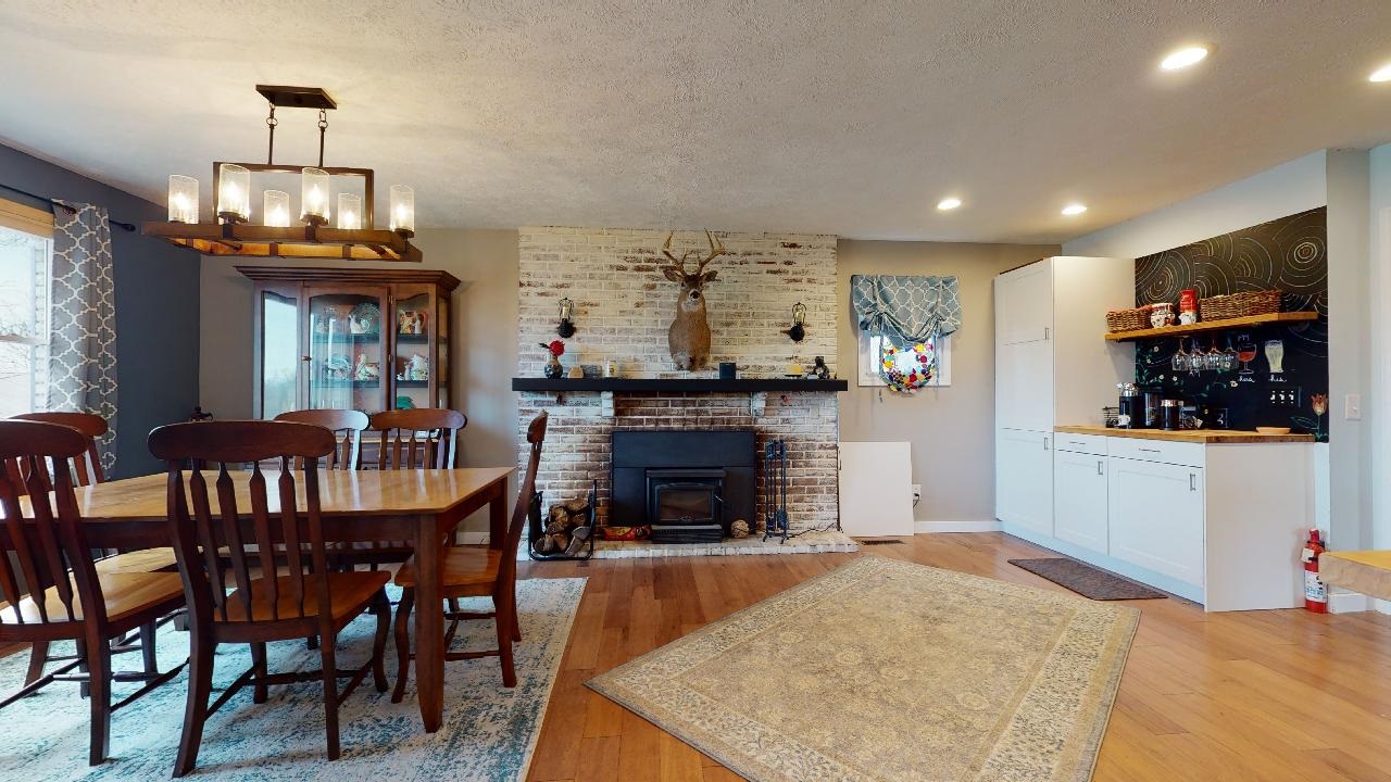 1147 North Sharkey Road Bloomfield, IN 47424 - Photo 6 of 25