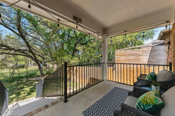 $409,990 | 1665 Oyster Creek, Buda, TX 78610