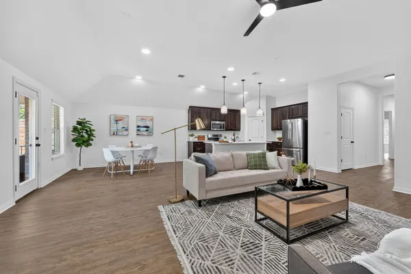 $409,990 | 1665 Oyster Creek, Buda, TX 78610