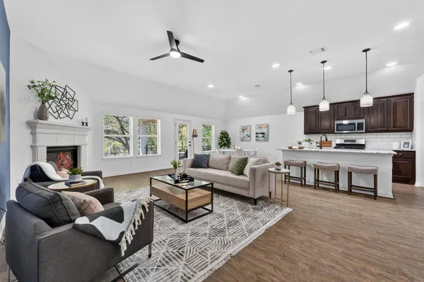 $409,990 | 1665 Oyster Creek, Buda, TX 78610