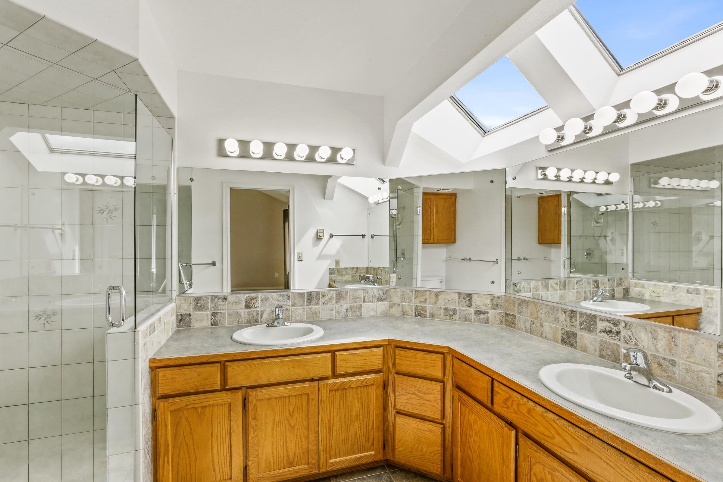 409 West Center Street Spokane, WA 99208 - Photo 15 of 28 Gallery Image 15