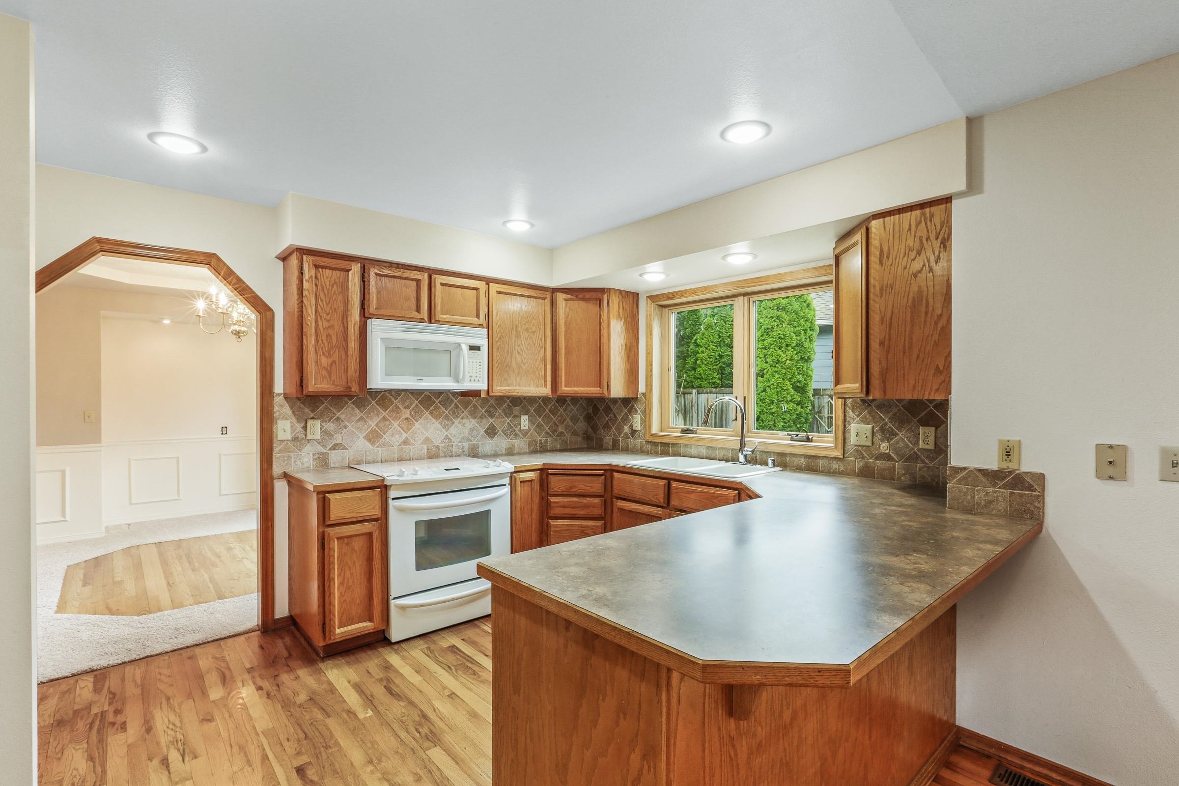409 West Center Street Spokane, WA 99208 - Photo 6 of 28 Gallery Image 6