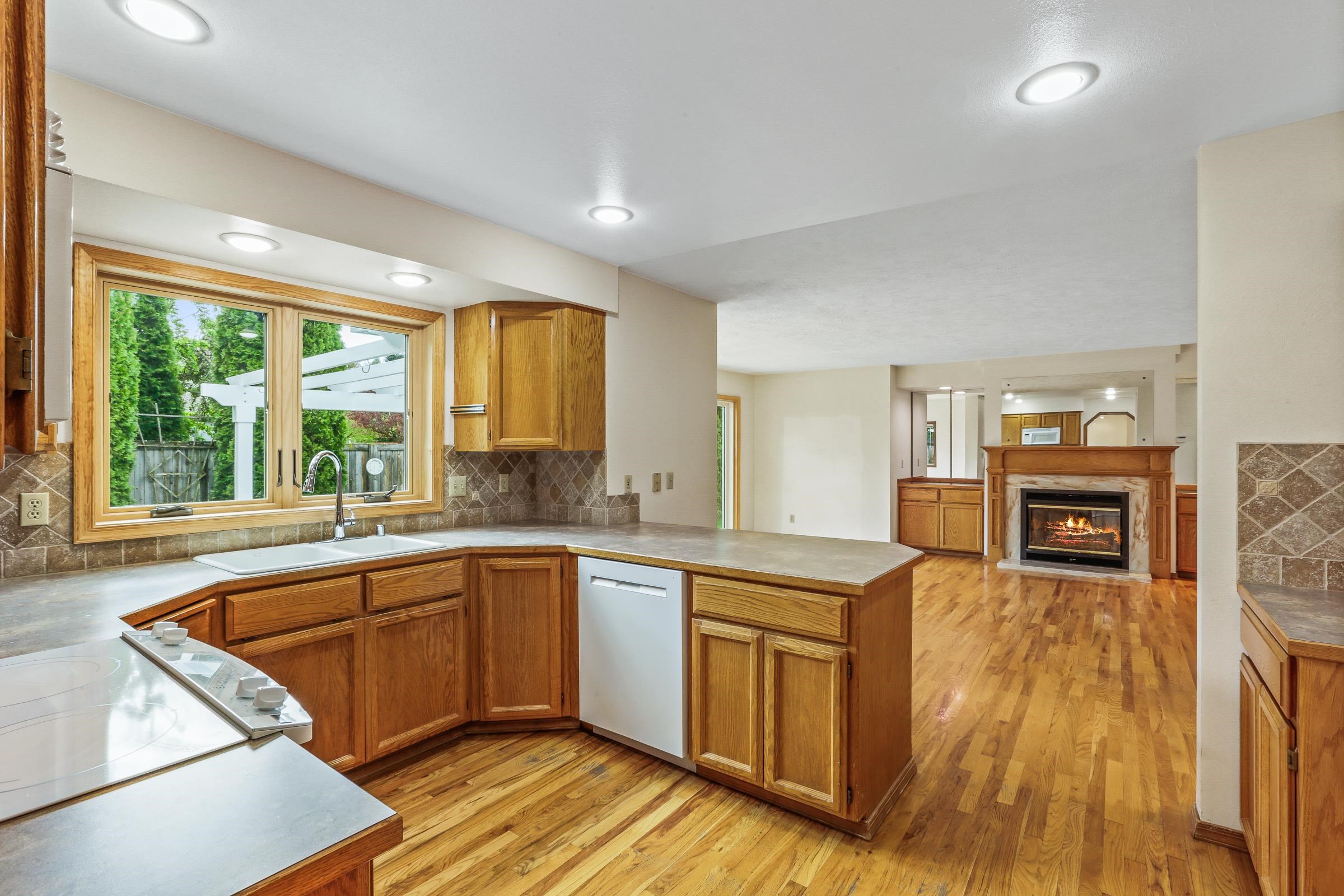 409 West Center Street Spokane, WA 99208 - Photo 7 of 28 Gallery Image 7