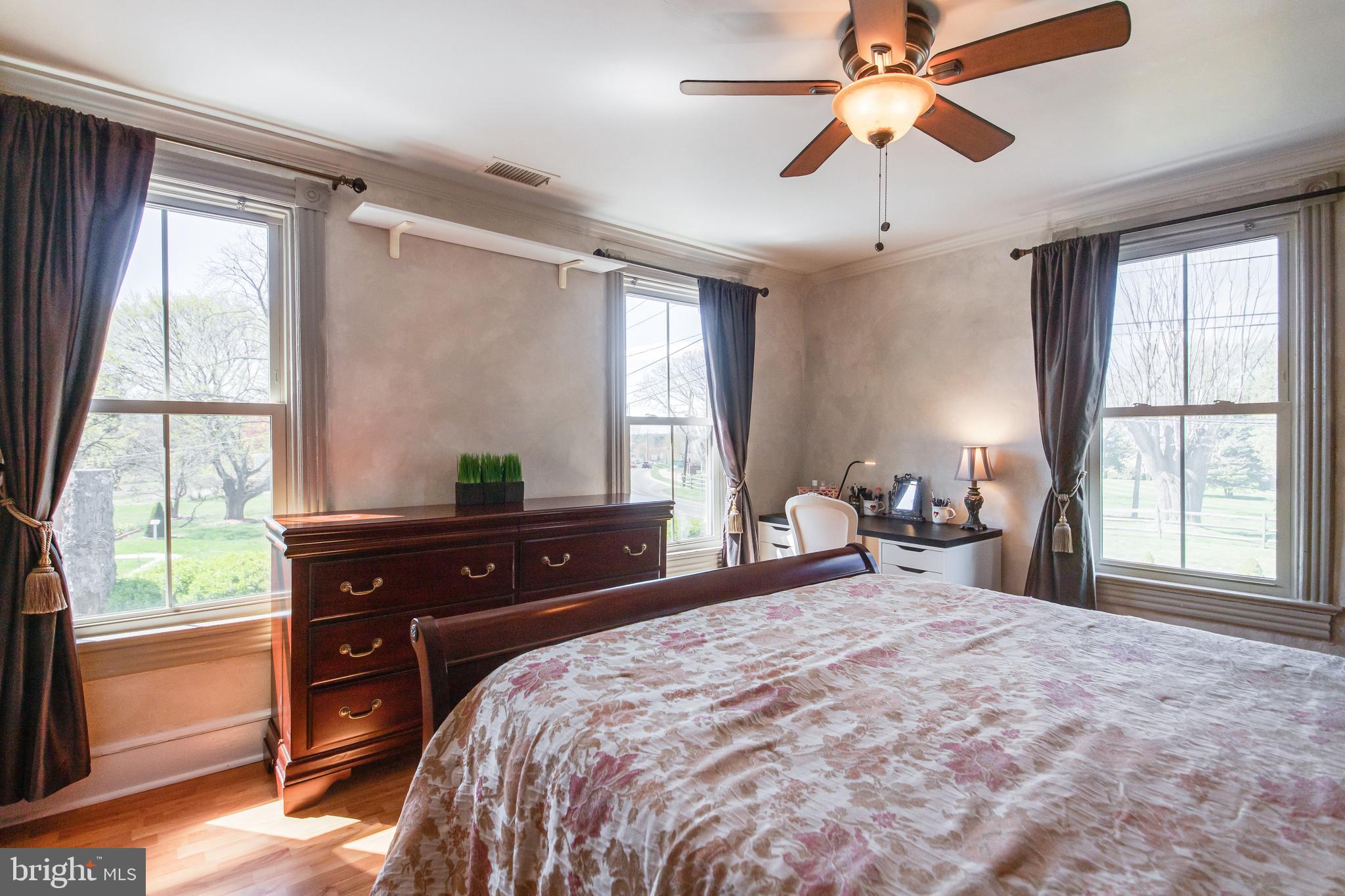 13920 Darnestown Road Gaithersburg, MD 20878 - Photo 23 of 44 Master Bedroom
