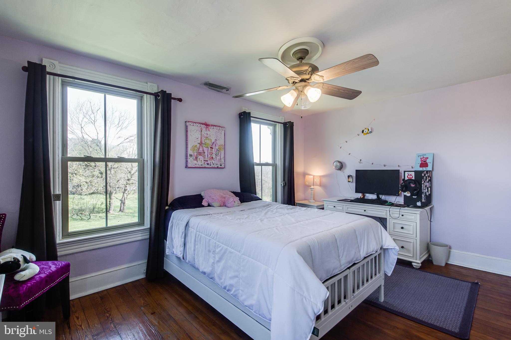 13920 Darnestown Road Gaithersburg, MD 20878 - Photo 26 of 44 Second Bedroom