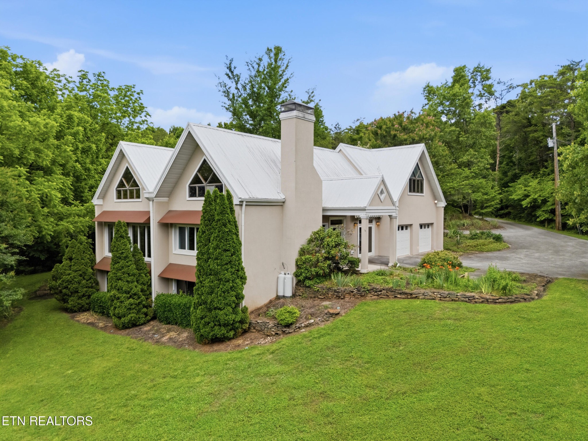 530 Blockhouse Road Maryville, TN 37803 - Photo 2 of 60