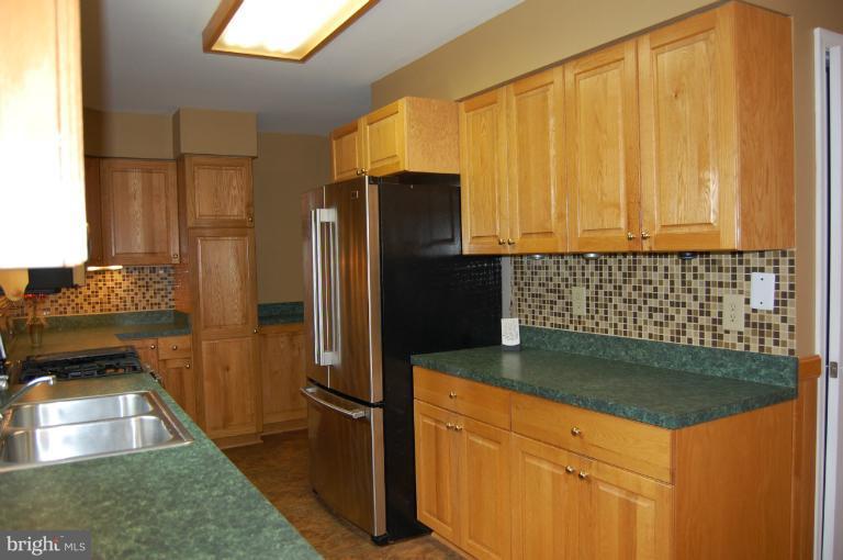 11689 Cemetery Road Bealeton, VA 22712 - Photo 14 of 30 Kitchen