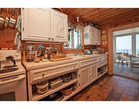 57 Seaside Road Scituate, MA 02066 - Photo 6 of 15 Gallery Image 6
