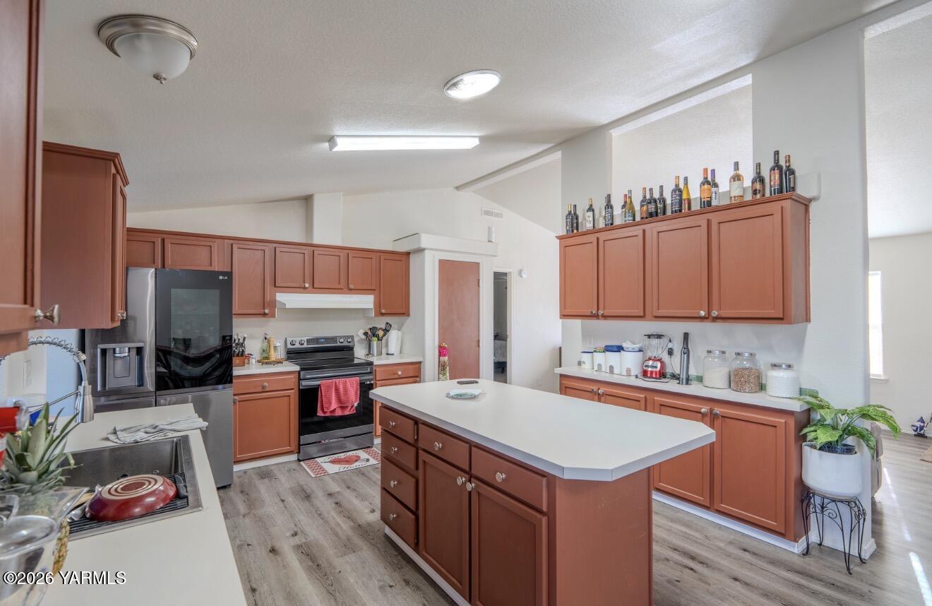 2802 South 5th Avenue, Unit 15 Union Gap, WA 98903 - Photo 18 of 27 IMG_8639