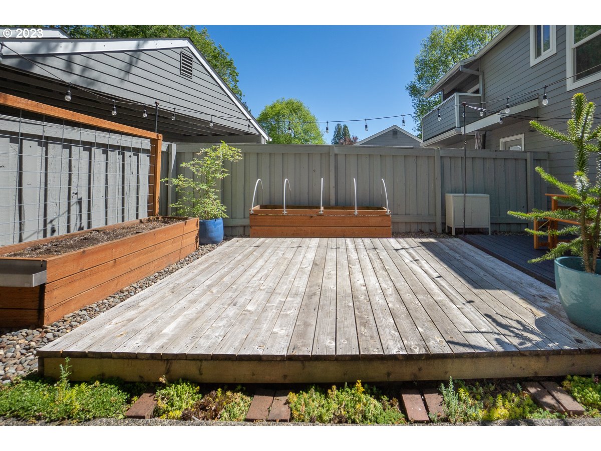 12956 Southwest 5th Street Beaverton, OR 97005 - Photo 25 of 32 Gallery Image 25