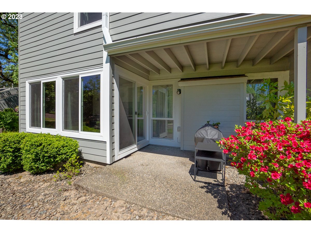 12956 Southwest 5th Street Beaverton, OR 97005 - Photo 26 of 32 Gallery Image 26