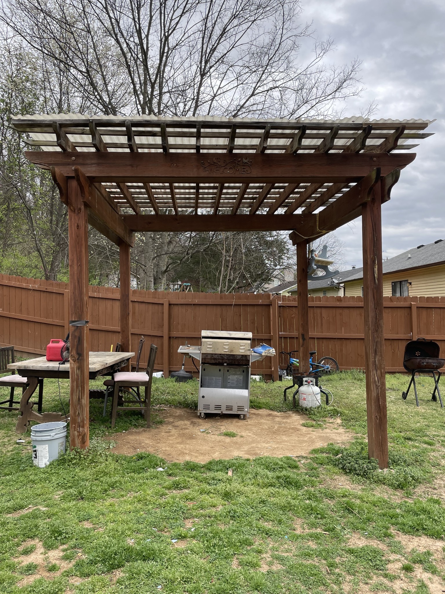 552 Piccadilly Row Antioch, TN 37013 - Photo 25 of 36 a view of a backyard with sitting area