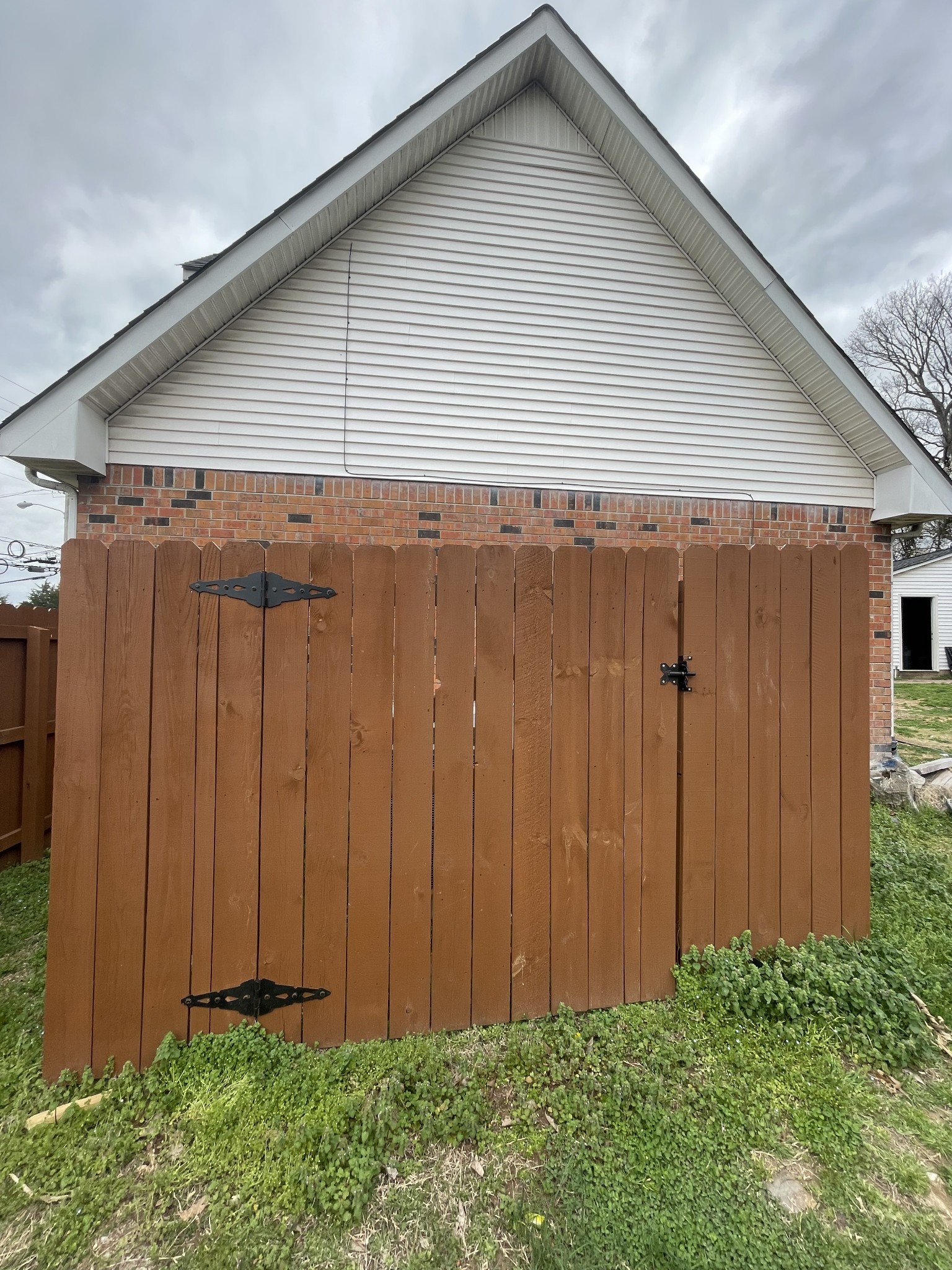 552 Piccadilly Row Antioch, TN 37013 - Photo 30 of 36 a backyard of a house