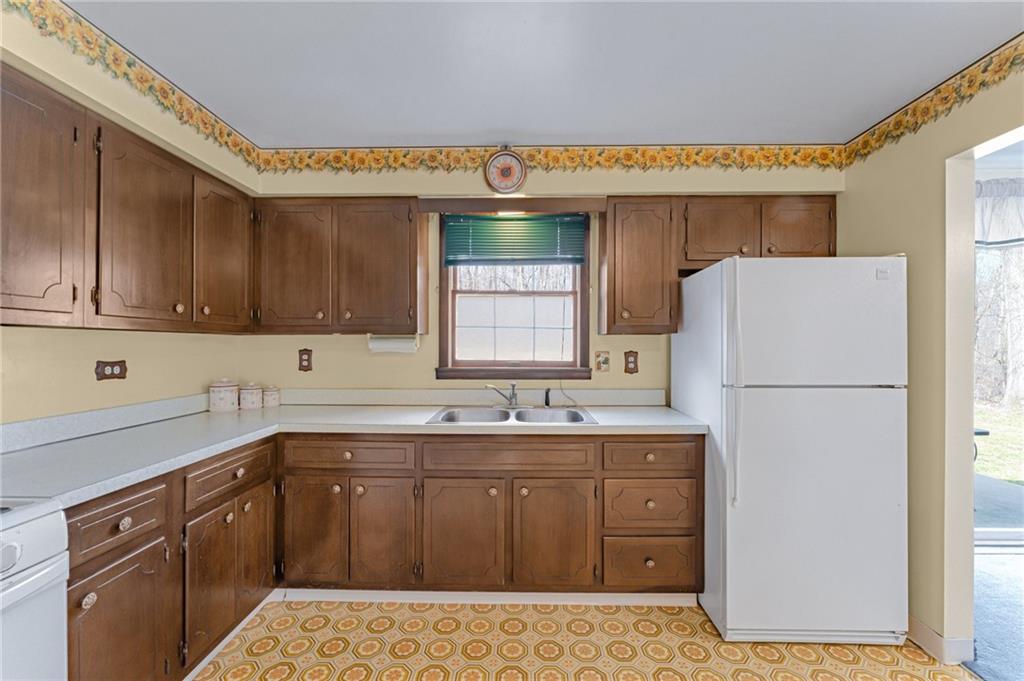 480 Longs Run Road Aliquippa, PA 15001 - Photo 8 of 25 Gallery Image 8