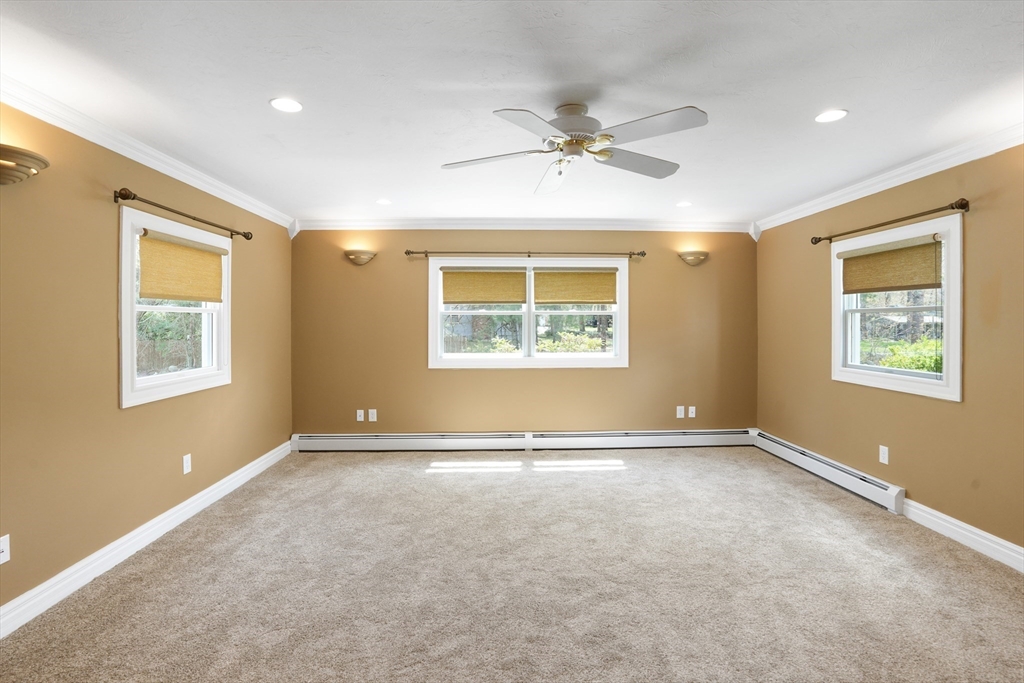56 Chipaway Road Freetown, MA 02717 - Photo 17 of 38