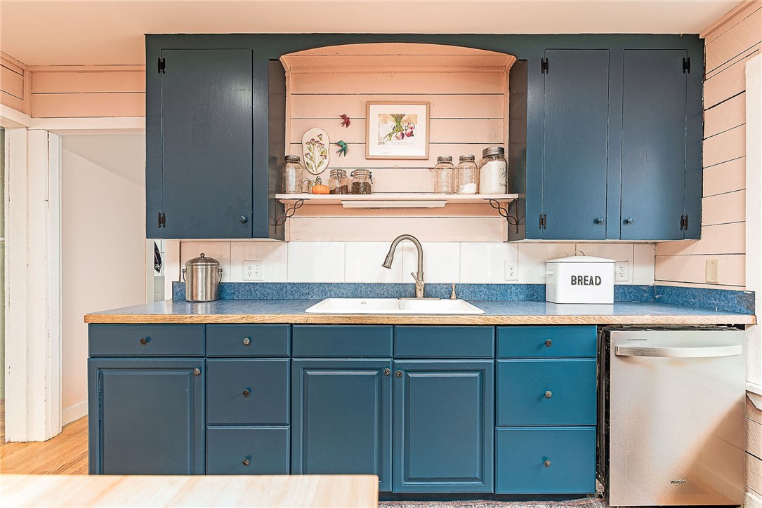 272 Spring Street Hopkinton, RI 02873 - Photo 17 of 38