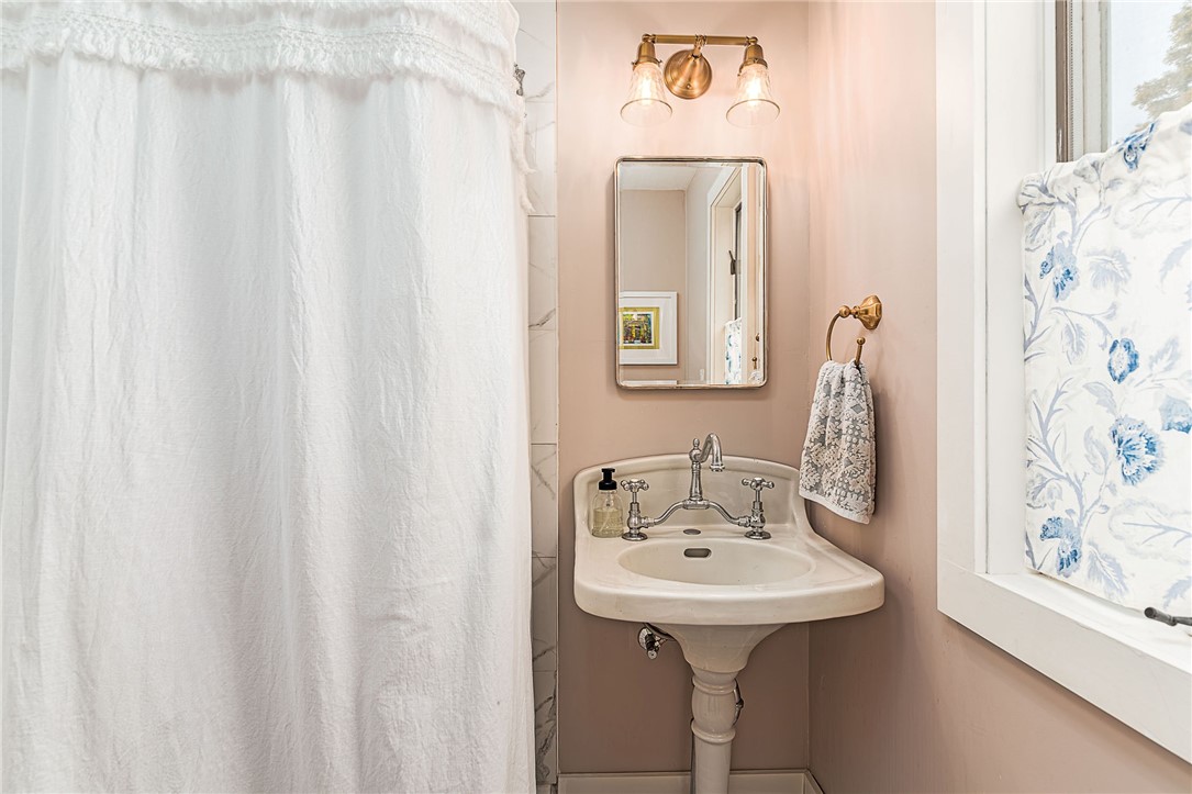 272 Spring Street Hopkinton, RI 02873 - Photo 20 of 38