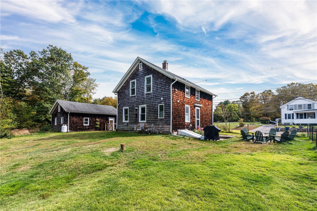 272 Spring Street Hopkinton, RI 02873 - Photo 3 of 38