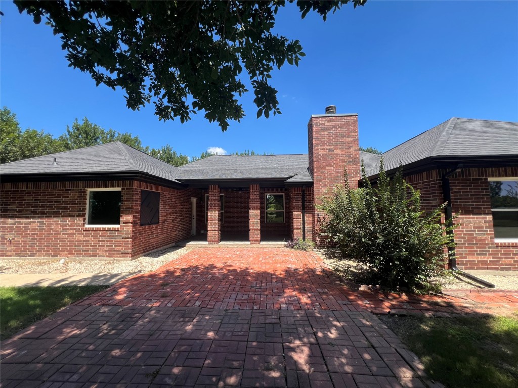 117 Cotton Rows Lane Taylor, TX 76574 - Photo 15 of 35 This covered patio offers lots of entertainment opportunities