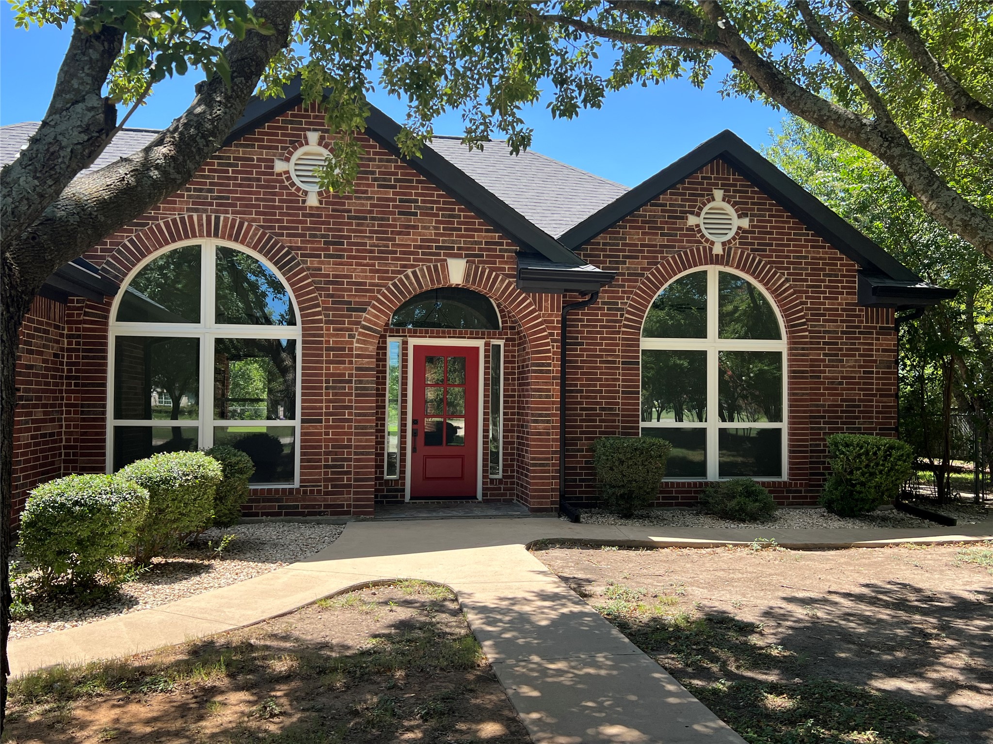 117 Cotton Rows Lane Taylor, TX 76574 - Photo 10 of 35 Look at these amazing windows and entry way!
