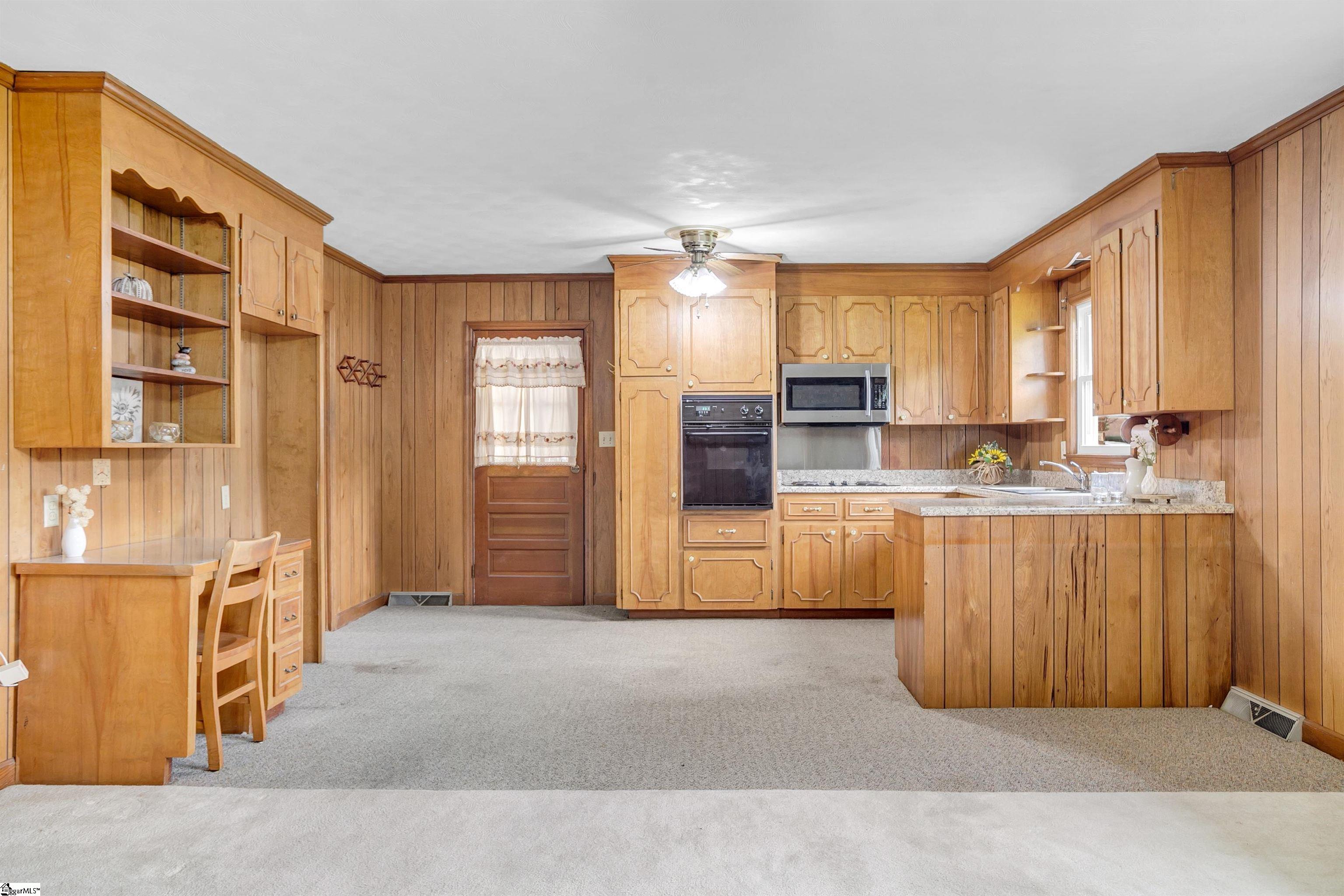 1 Vine Hill Road Greenville, SC 29607 - Photo 10 of 45 Gallery Image 10
