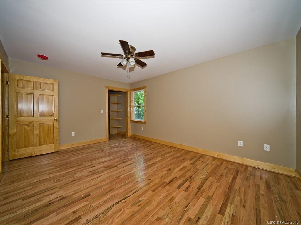 284 Dollar Ridge Sylva, NC 28779 - Photo 11 of 21 Gallery Image 11