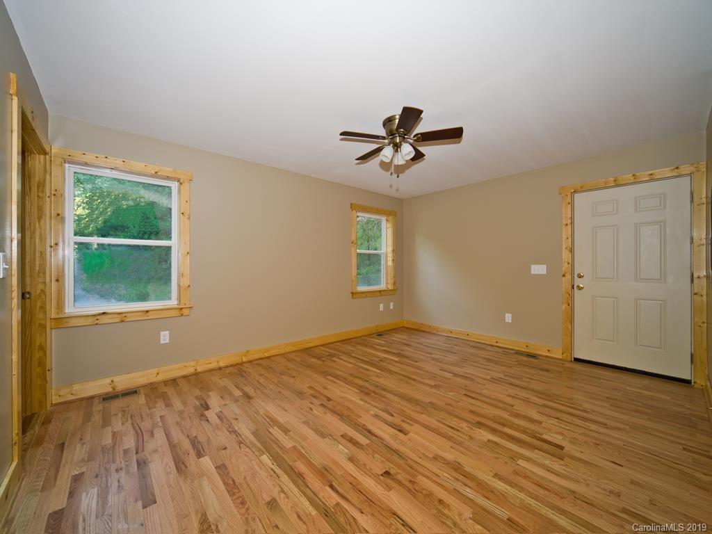 284 Dollar Ridge Sylva, NC 28779 - Photo 20 of 21 Gallery Image 20
