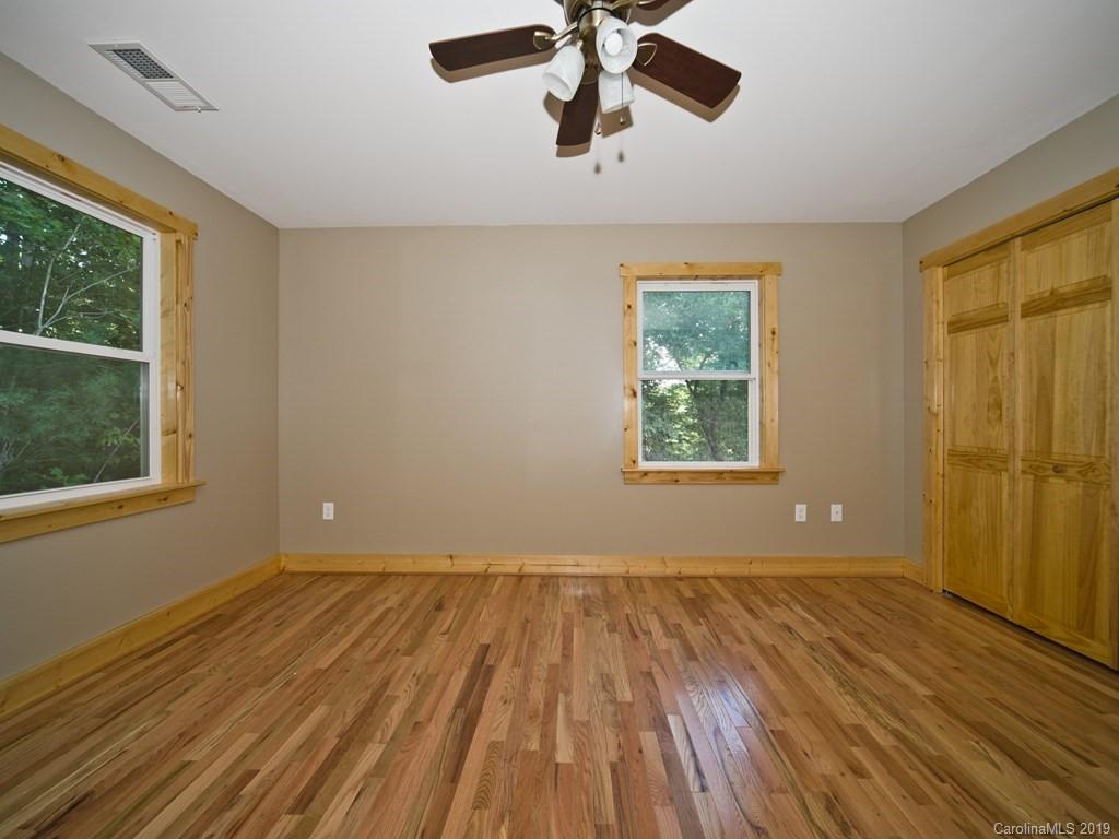 284 Dollar Ridge Sylva, NC 28779 - Photo 10 of 21 Gallery Image 10