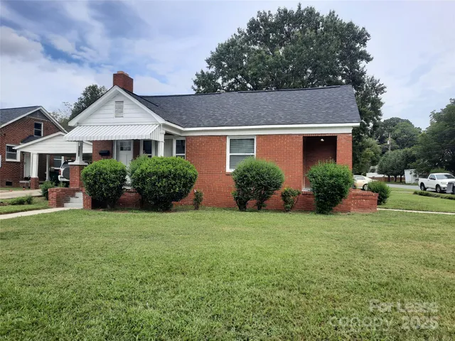 $1,650 | 2424 Statesville Avenue, Charlotte, NC 28206