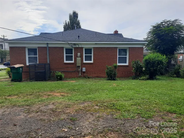 $1,650 | 2424 Statesville Avenue, Charlotte, NC 28206