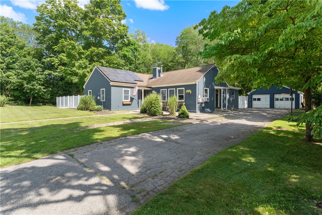 103 Stockwell Road Burrillville, RI 02826 - Photo 3 of 40
