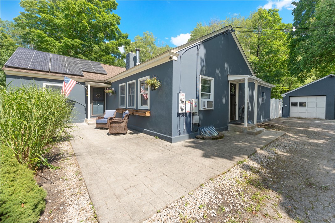 103 Stockwell Road Burrillville, RI 02826 - Photo 4 of 40