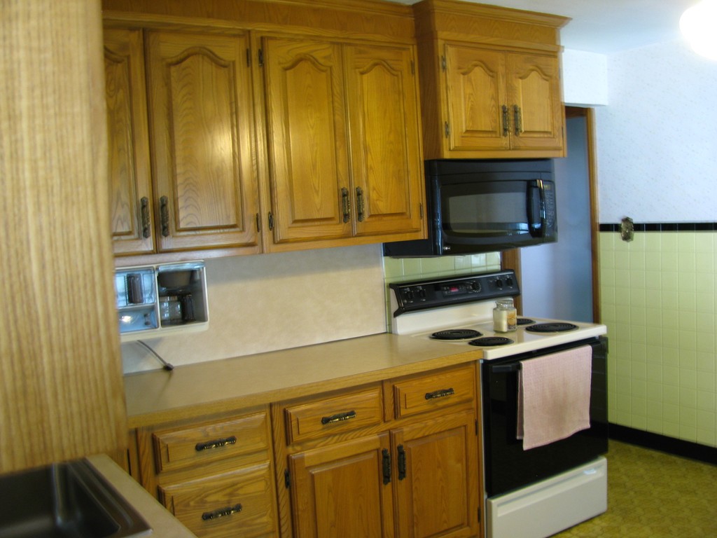 32 Hamlet Street Springfield, MA 01104 - Photo 6 of 27