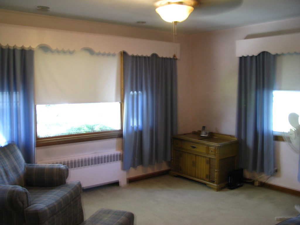 32 Hamlet Street Springfield, MA 01104 - Photo 9 of 27