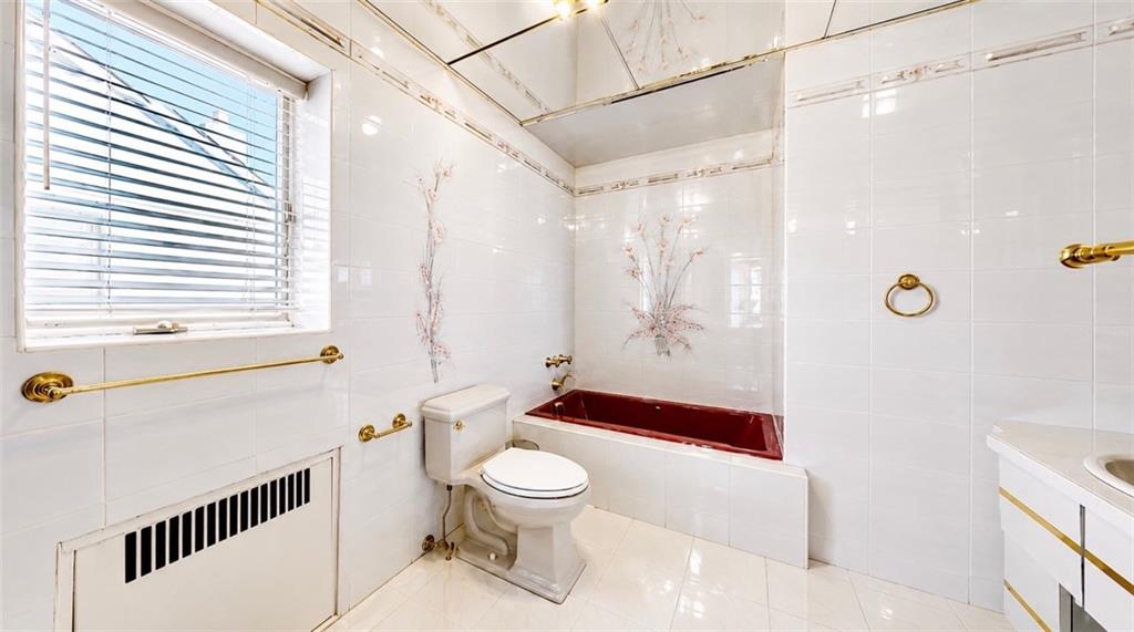 29 Exeter Street Brooklyn, NY 11235 - Photo 16 of 21
