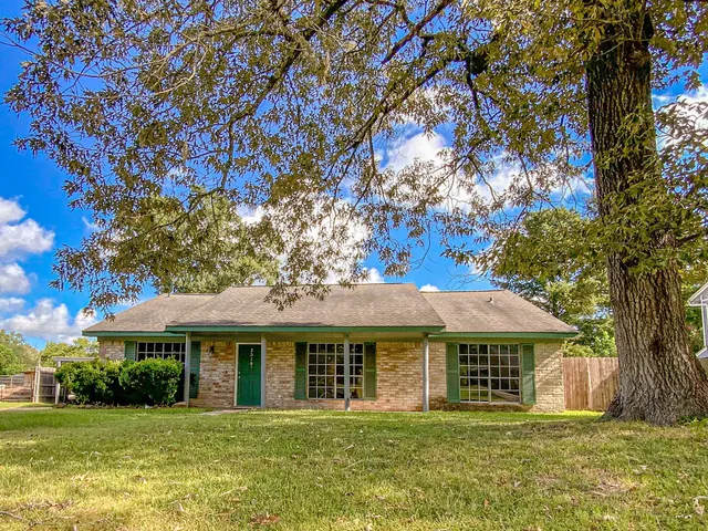 $2,400 | 2519 River Ridge, Conroe, TX 77385