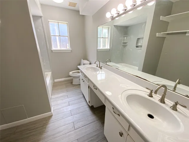 $2,400 | 2519 River Ridge, Conroe, TX 77385