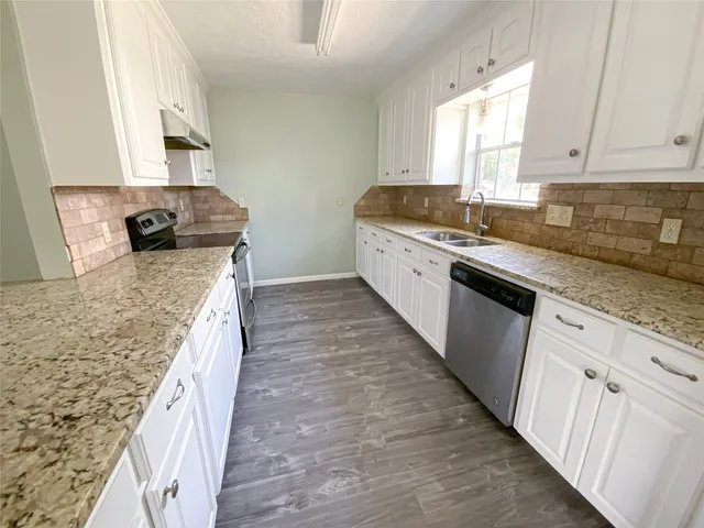 $2,400 | 2519 River Ridge, Conroe, TX 77385