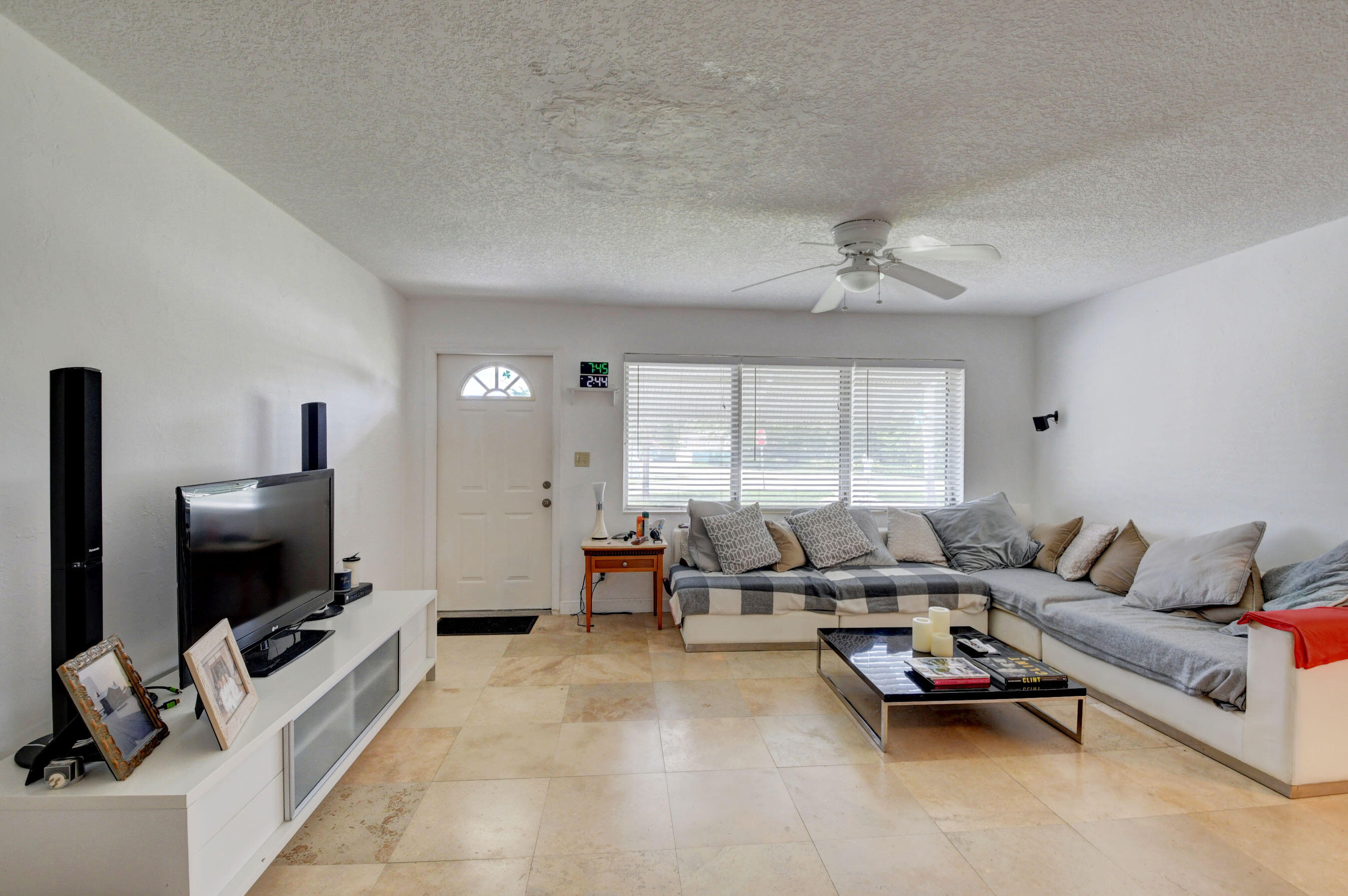 498 Northeast 6th Street Boca Raton, FL 33432 - Photo 20 of 39 19_dsc_4782_3_4_5_6