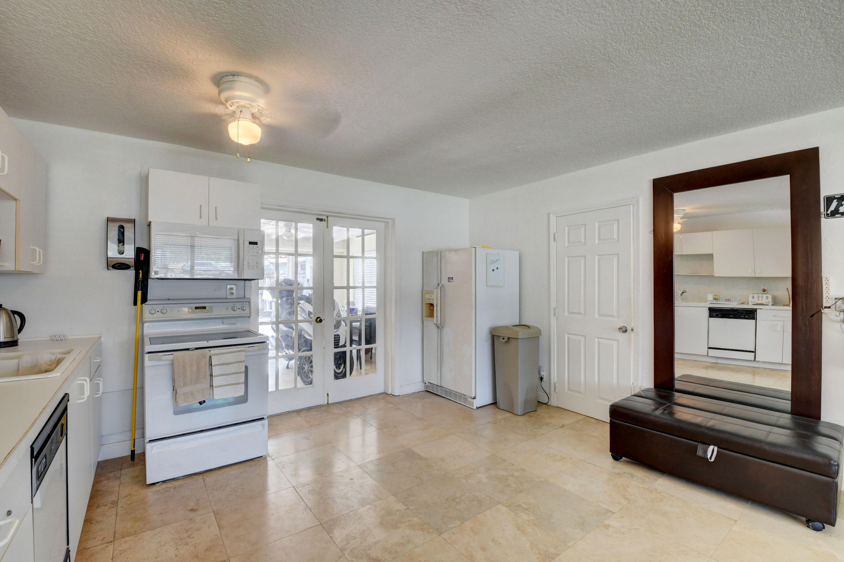 498 Northeast 6th Street Boca Raton, FL 33432 - Photo 22 of 39 21_dsc_4792_3_4_5_6