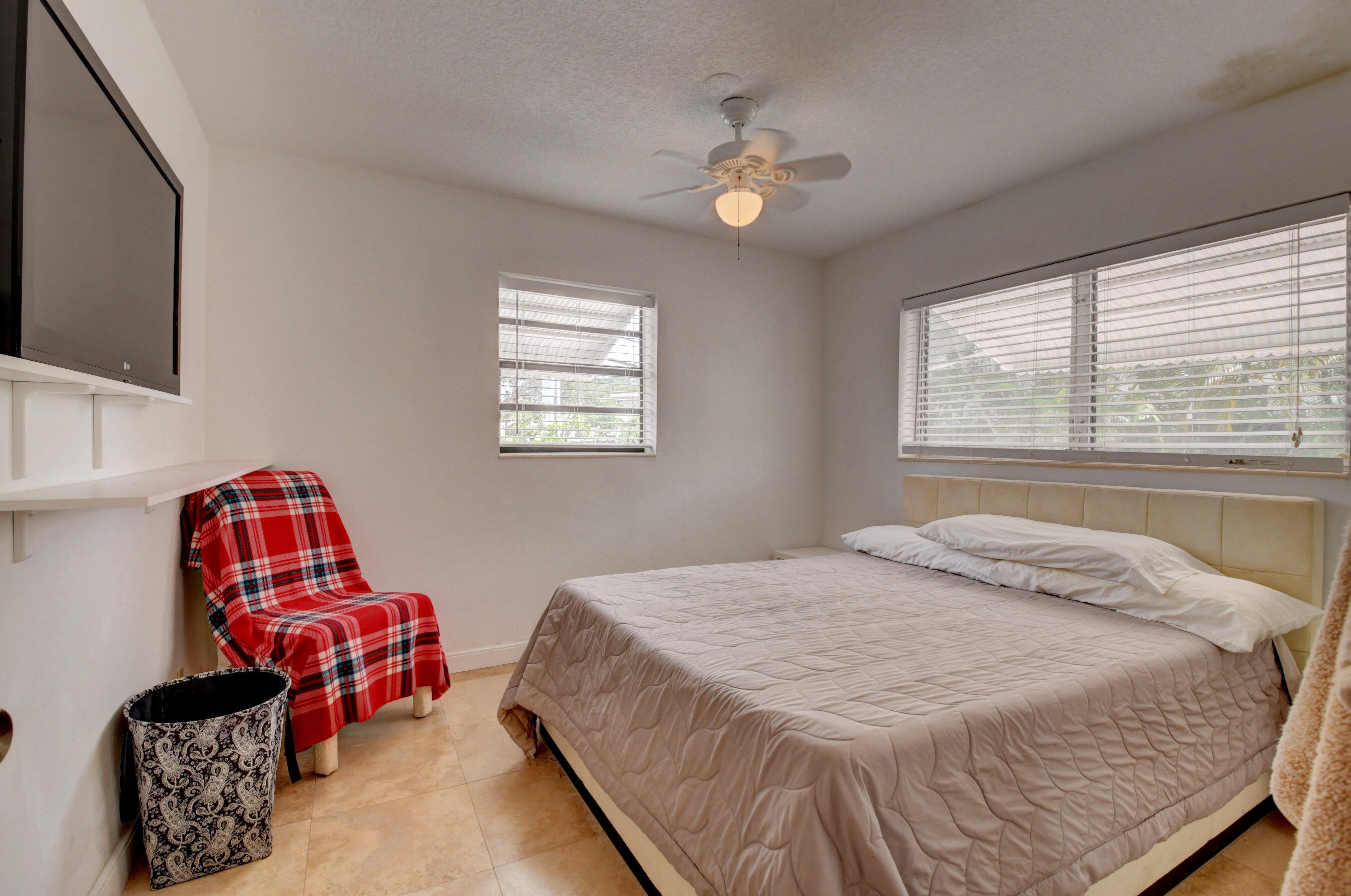 498 Northeast 6th Street Boca Raton, FL 33432 - Photo 27 of 39 26_dsc_4817_18_19_20_21