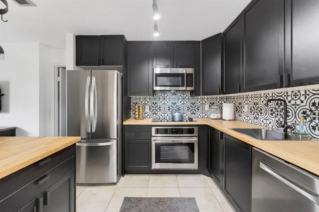 $310,000 | 6621 Via Regina, Unit 6621, Boca Raton, FL 33433