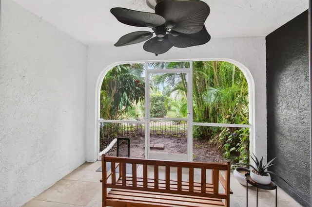 $310,000 | 6621 Via Regina, Unit 6621, Boca Raton, FL 33433